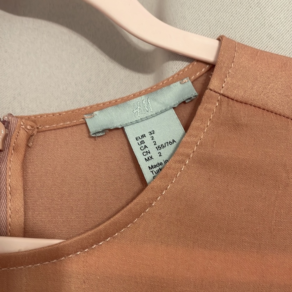 H&M blouse - Picture 2 of 2